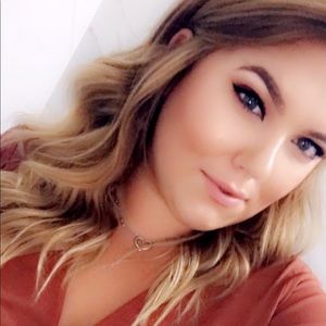 Meet your Posher, Kelsey